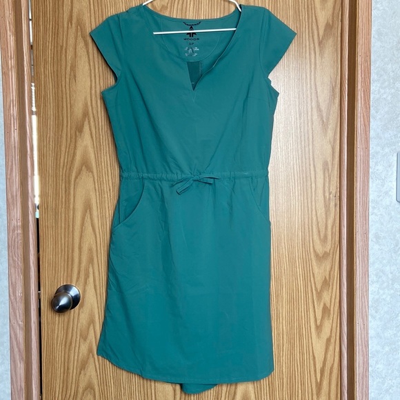 Woods Dress - Picture 3 of 10